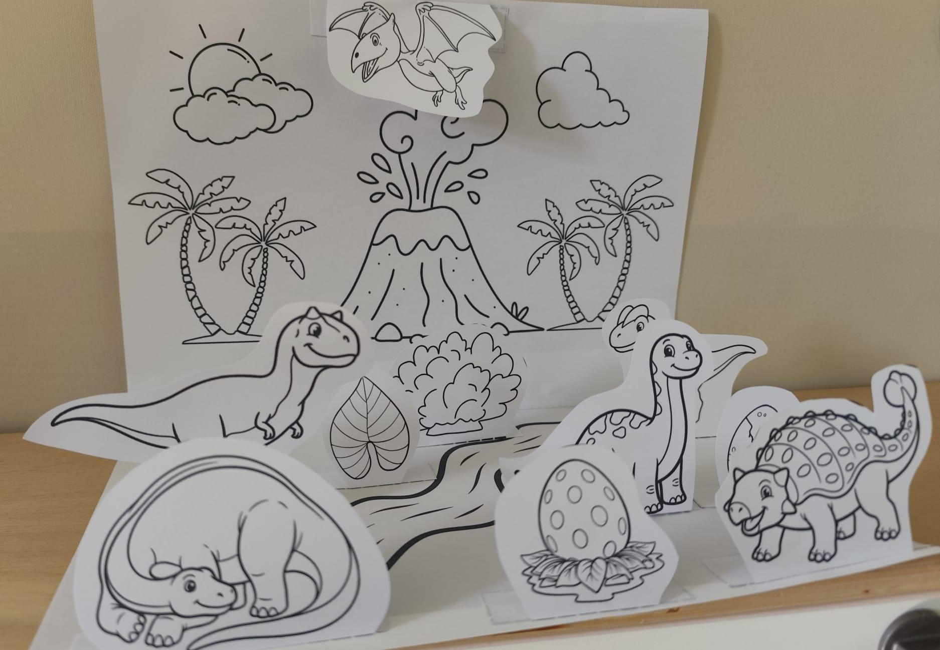 DINOZAURY KOLOROWANKA PRZESTRZENNA - obrazek 2